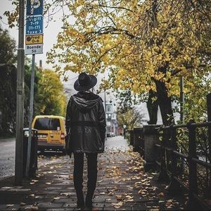 ALALA - The Klein Fur lined Jacket Gold/Black, XS